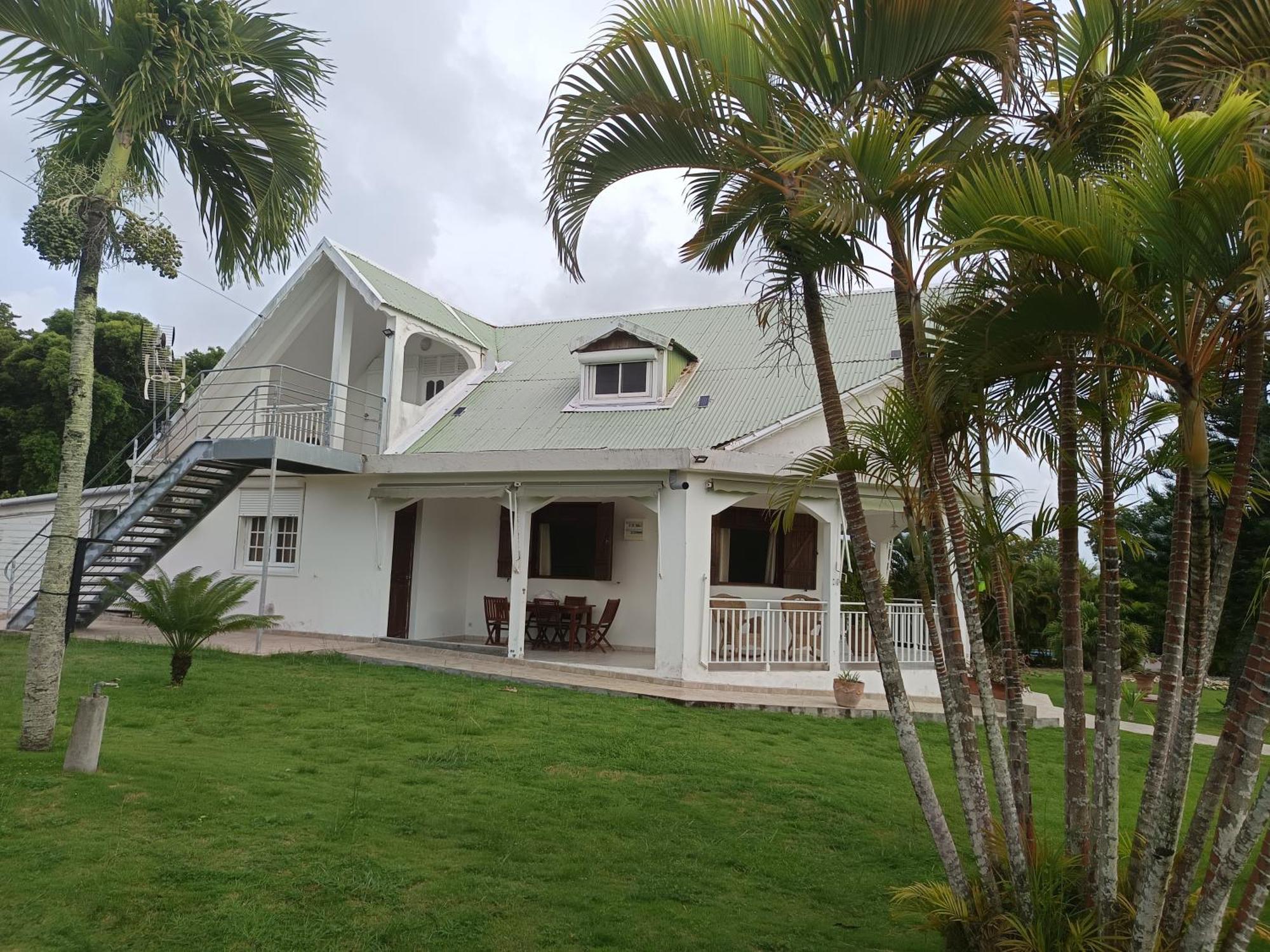 L'Aseta Paradise Grand-Bourg  Exterior foto