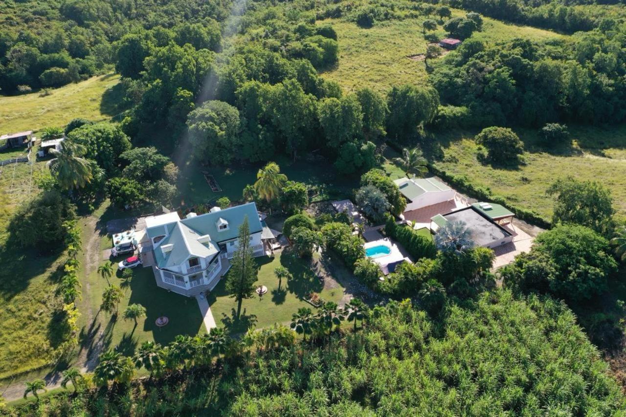 L'Aseta Paradise Grand-Bourg  Exterior foto